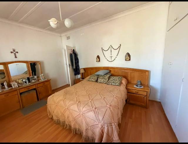 3 BEDROOM HOUSE FOR SALE IN REWLATCH